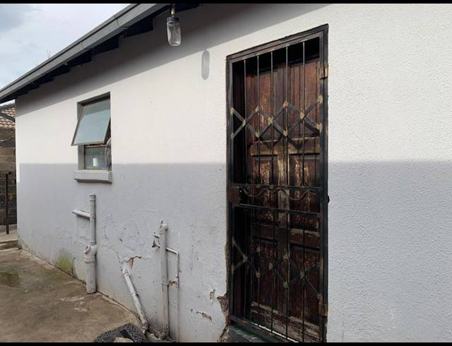 8 BEDROOM HOUSE FOR SALE IN BIRCH ACRES